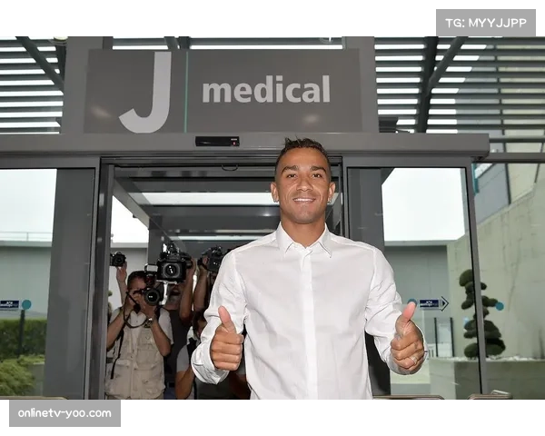 官宣:尤文图斯与队长达尼洛续约至2027年